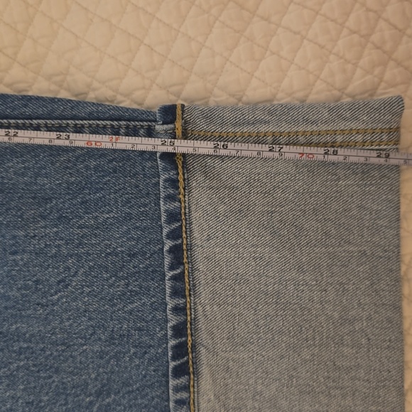 Old Navy Wide Leg Jeans - Picture 10 of 17